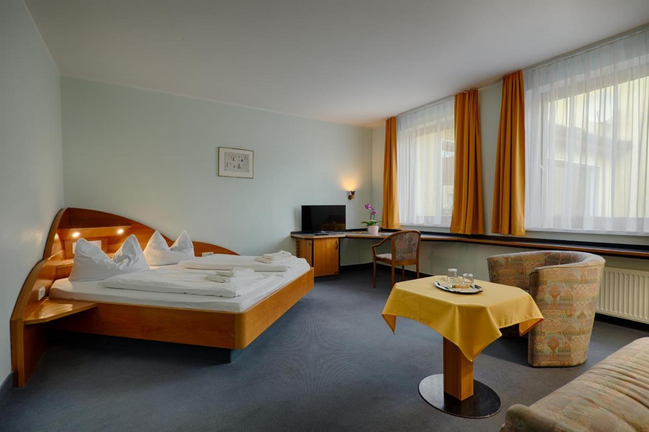 Hotel Sophienhof Кеніґс-Вустергаузен Екстер'єр фото